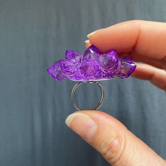 Kids Fun and Bold Purple Translucent Plastic Crystal Flower Ring - Picture 4 of 5